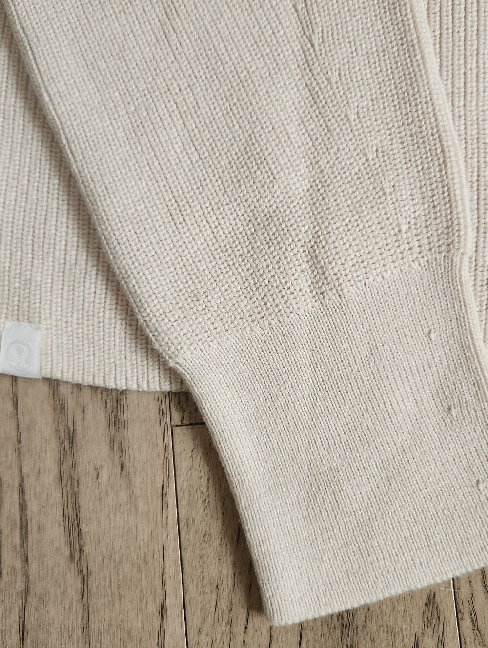 Lululemon Merino Wool Blend Ribbed turtleneck sweater size 8 white opal - Picture 7 of 8